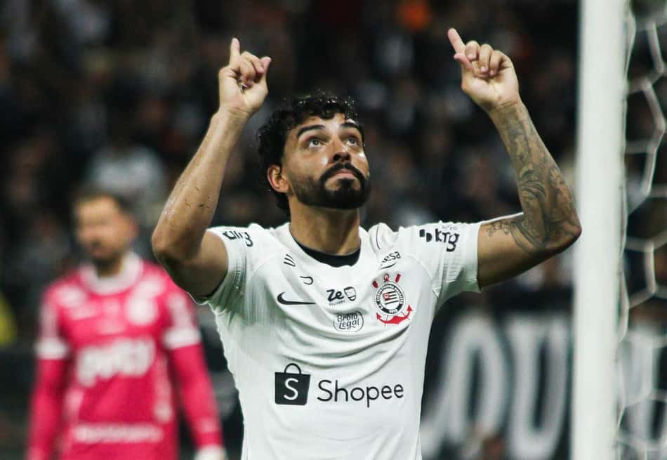 Bidu comemora o gol do Corinthians sobre o Mirassol pelo Brasileirão