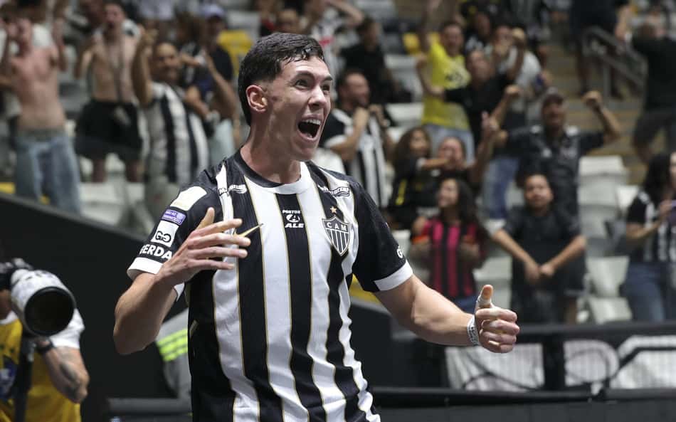 Borbas celebra gol x Santos (Foto: Gilson Lobo/AGIF/Folhapress)