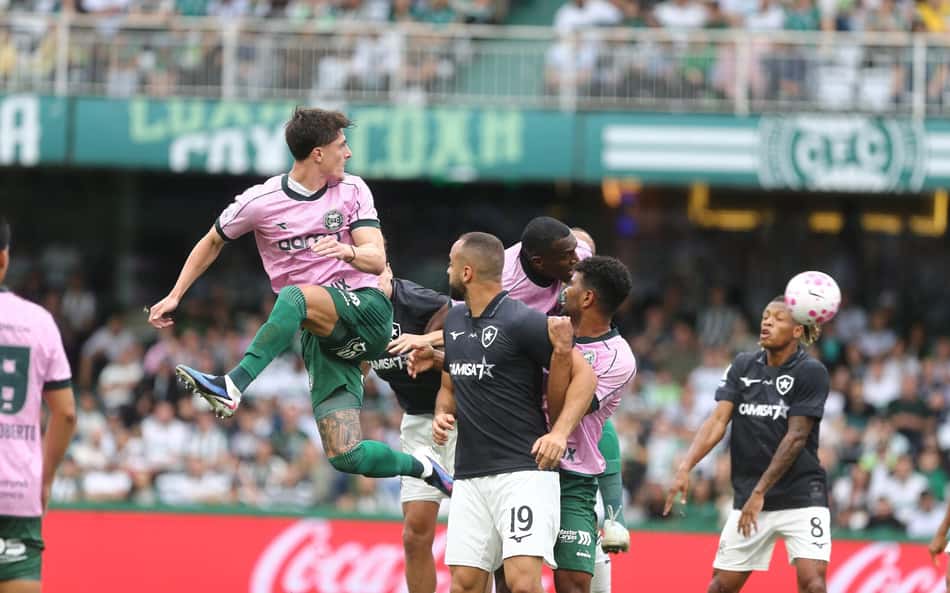 Coritiba e Botafogo no Couto Pereira