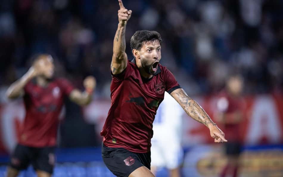 Em jogo movimentado, Red Bull Bragantino vence o Cruzeiro