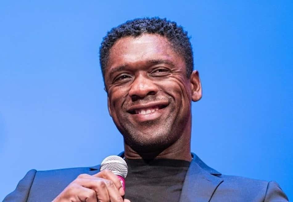 Clarence Seedorf sorrindo