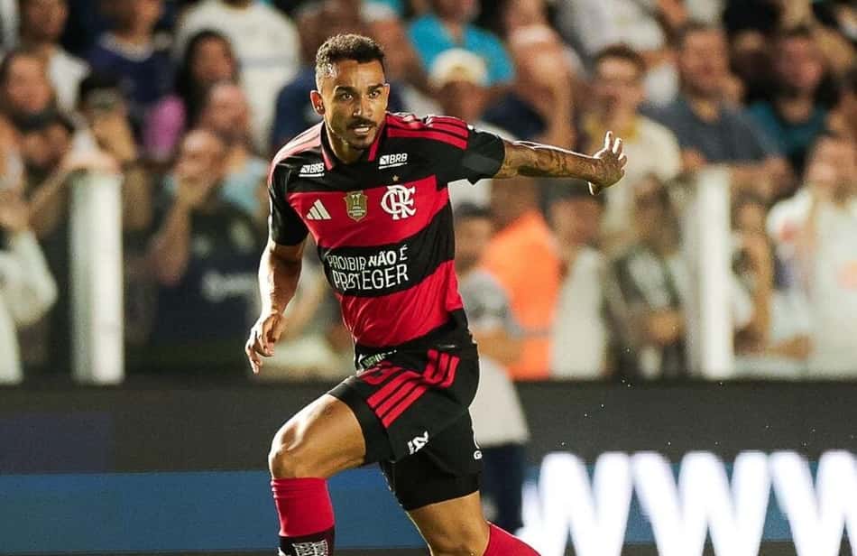 Danilo durante Santos x Flamengo