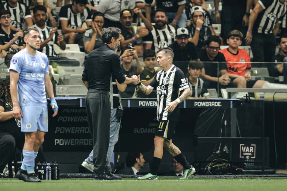 Domínguez e Bernard (Foto: Pedro Souza / Atlético)