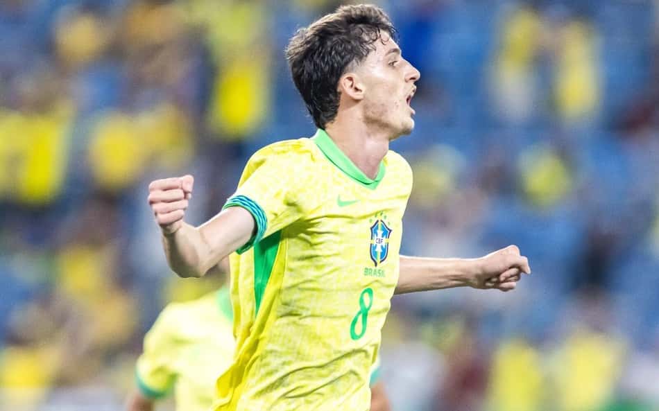 Eduardo Pape é destaque da Seleção Brasileira Sub-17 (Foto: Guilherme Drovas / Staff Images / CBF)