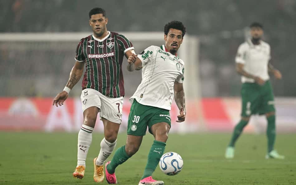 Hulk e Evangelista em Fluminense x Palmeiras