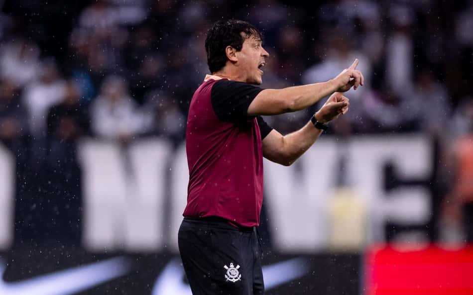 Demissão de Fernando Diniz chama a atenção de espanhóis: 'Triturador'