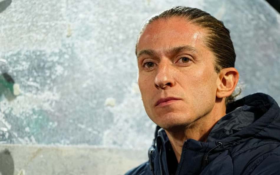 Filipe Luís durante vitória do Monaco na Conference League