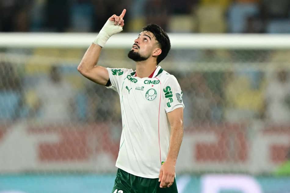 Flaco López comemora o gol marcado pelo Palmeiras sobre o Fluminense pela semifinal da Libertadores