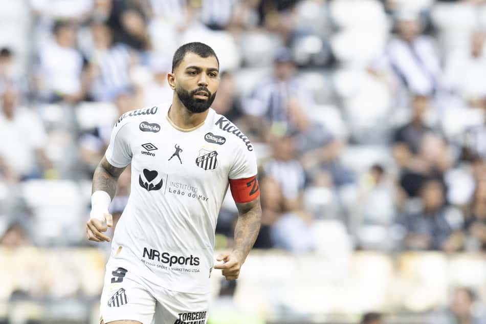 Gabigol em ação durante Atlético-MG e Santos, pelo Campeonato Brasileiro