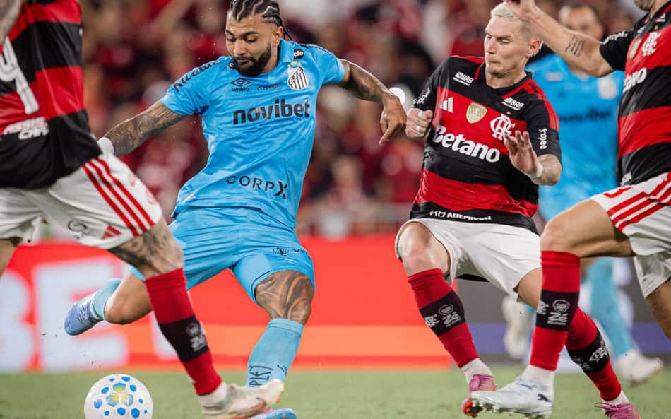 Gabigol em ação em Santos x Flamengo, 1º turno do Brasileirão de 2025