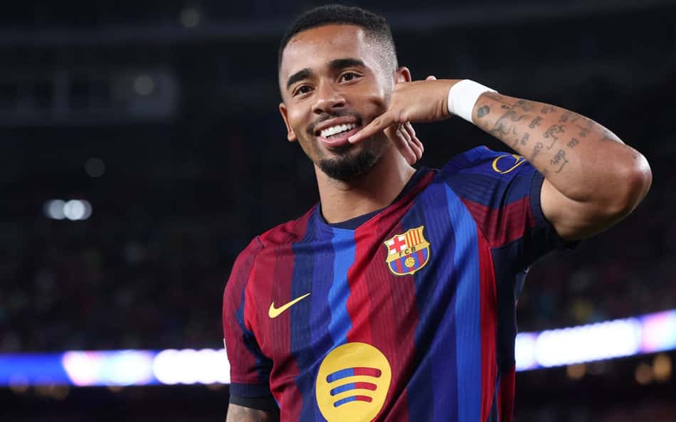 Gabriel Jesus se destaca no Barcelona com média superior à de Yamal