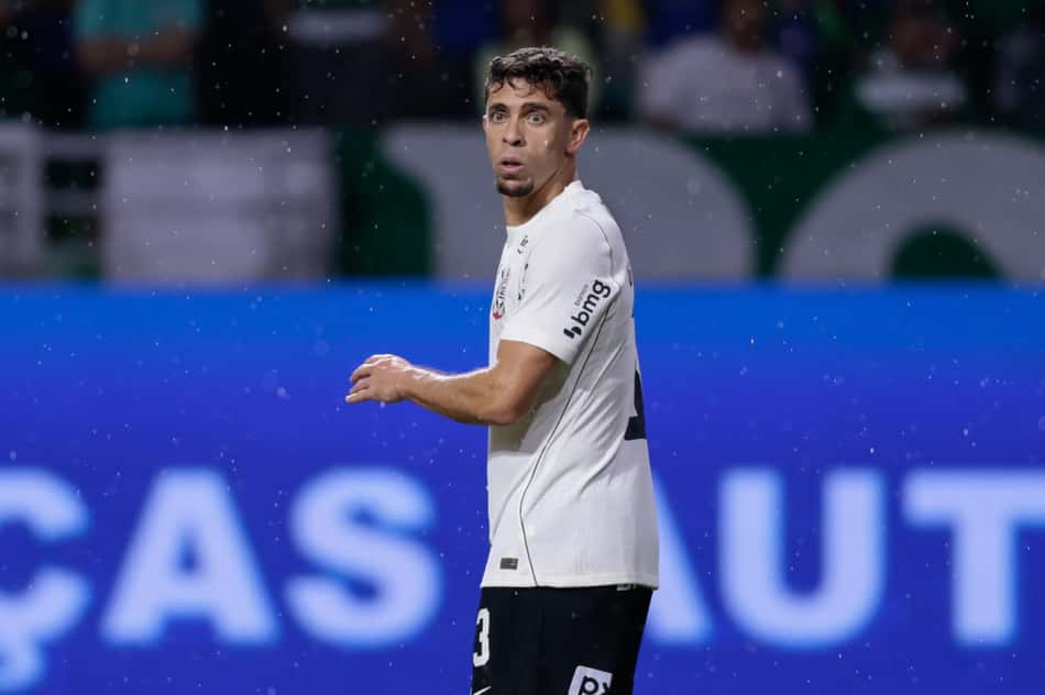 Gabriel Paulista durante o clássico