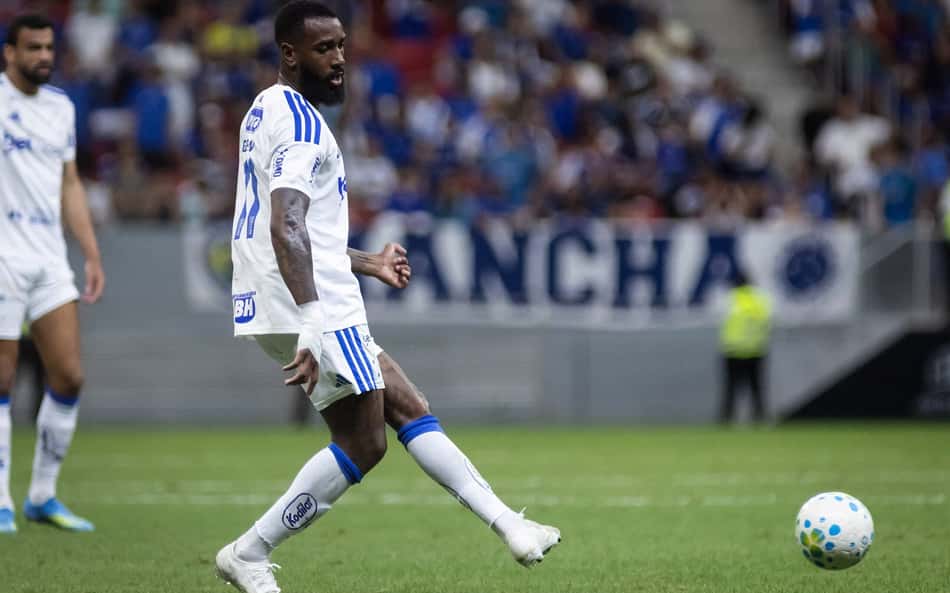 Artur Jorge avalia desempenho de Gerson no Cruzeiro