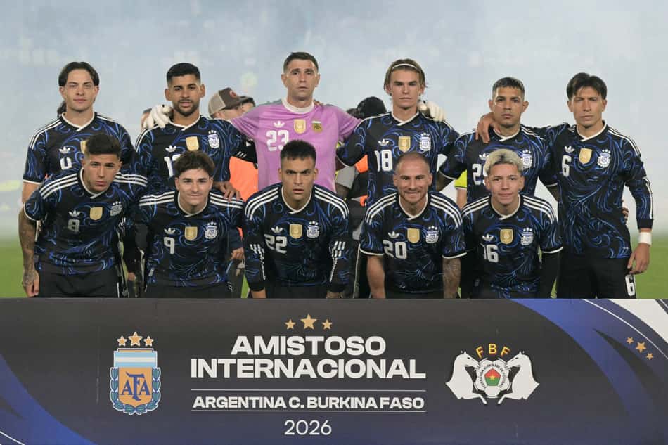 Giay, do Palmeiras, começou entre os titulares da Argentina mais uma vez nesta Data Fifa