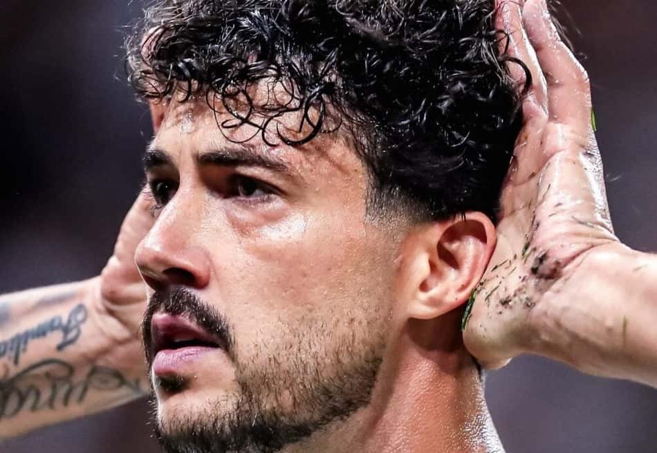 Gustavo Henrique comemora gol