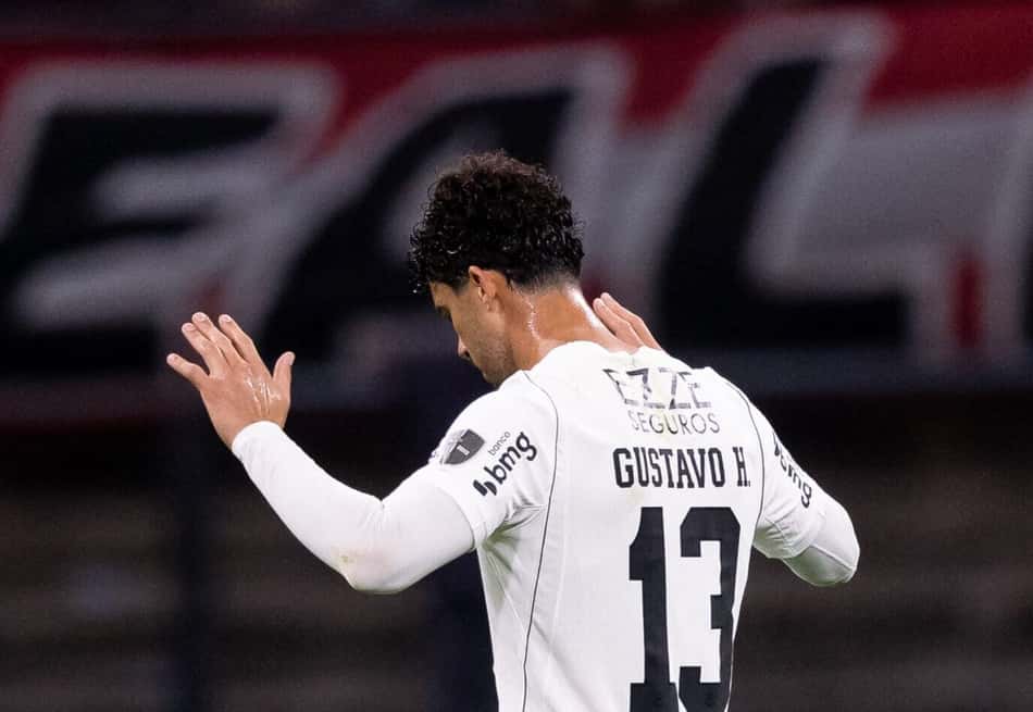 Gustavo Henrique cobra reação do Corinthians após nova derrota
