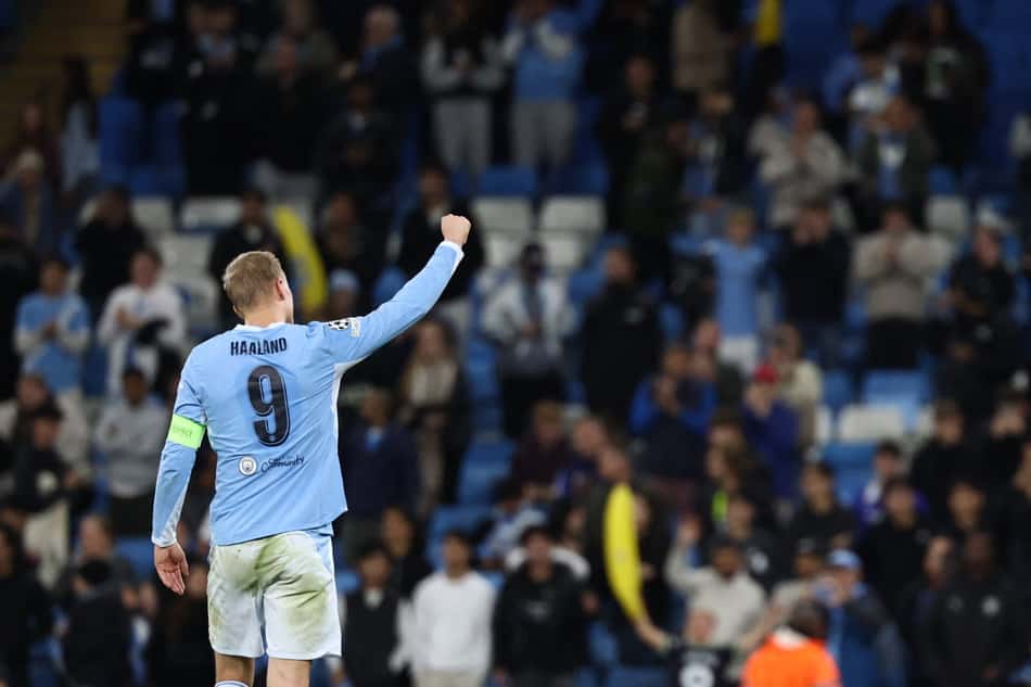 Haaland celebra gol marcado pelo Manchester City sobre o PSG na Champions League