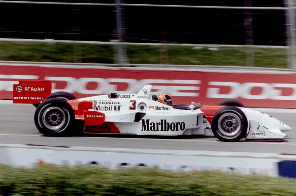Helio Castroneves em ação pela na equipe Penske, na qual conquistou a maioria de suas vitórias na categoria