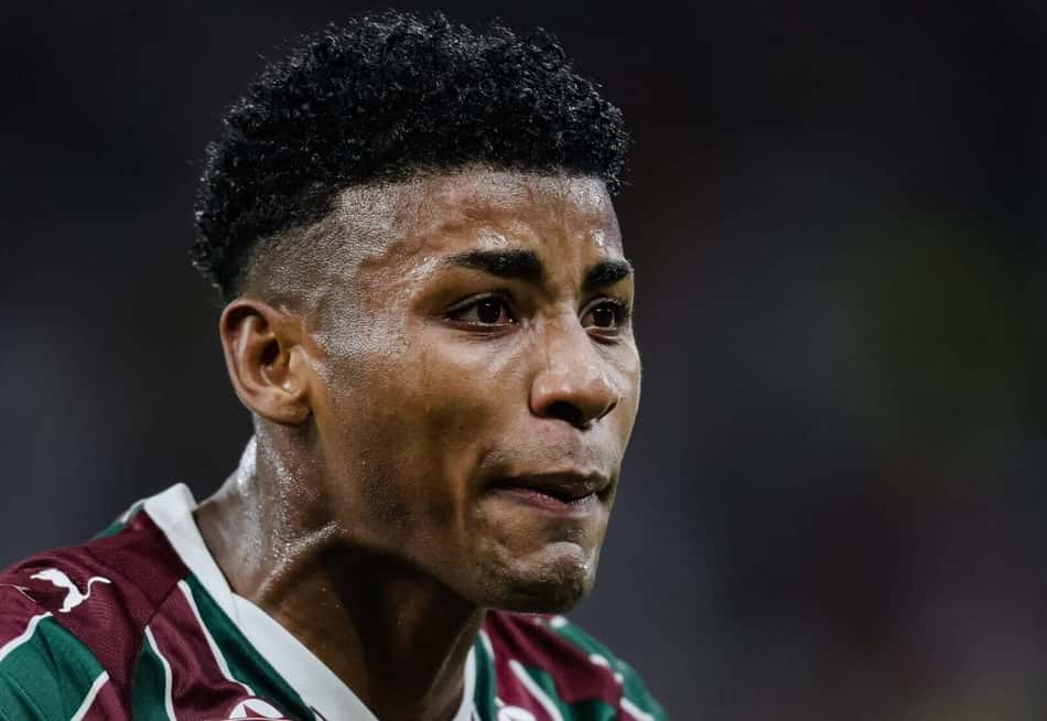 Hércules comemora gol pelo Fluminense