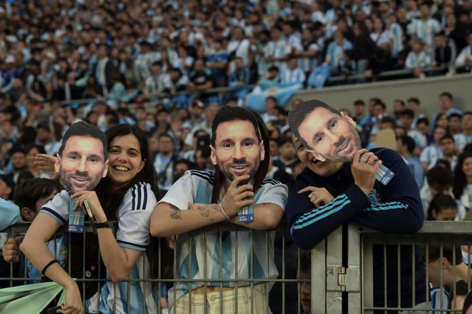 Homenagem feita à Lionel Messi, em despedida da Argentina (Foto: JUAN MABROMATA / AFP)