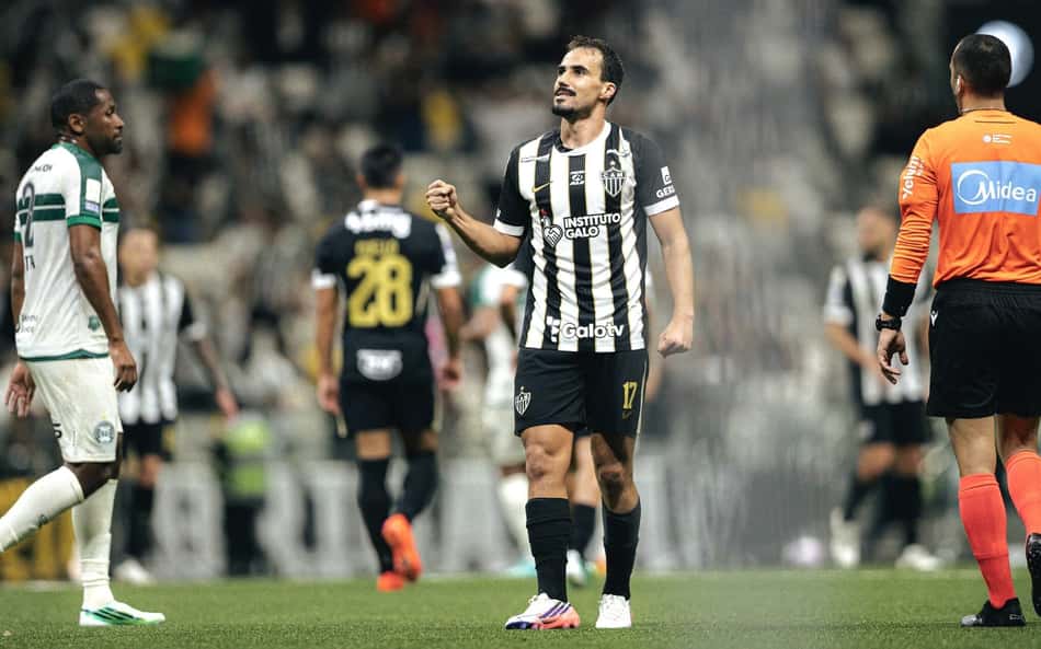 Igor Gomes, do Atlético Mineiro (Galo), em duelo contra o Coxa (Coritiba).