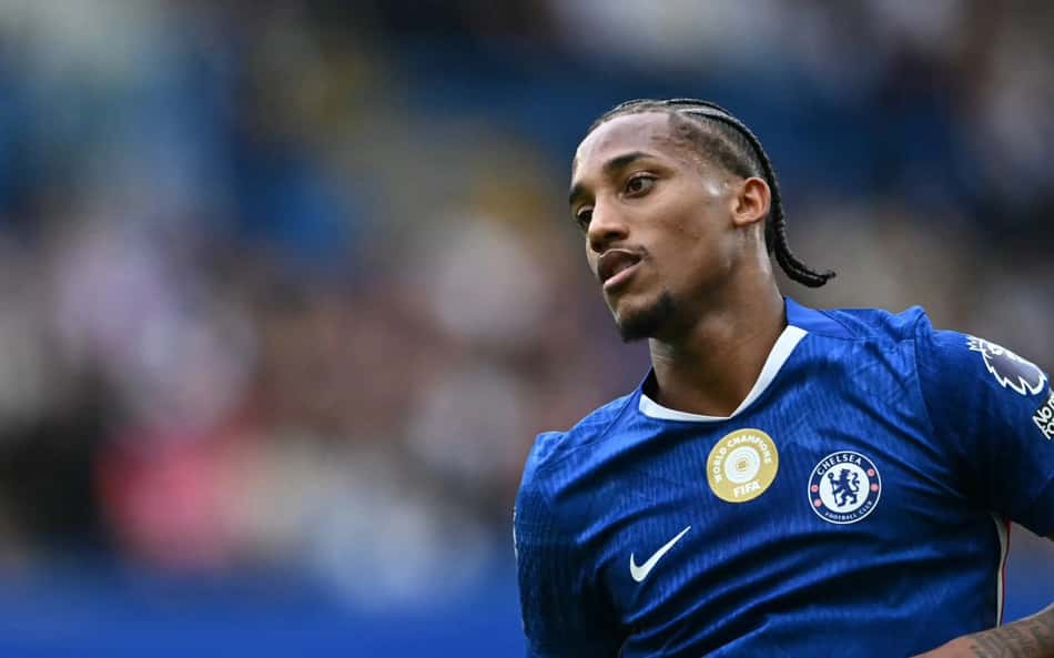 João Pedro vira assunto na Europa após derrota do Chelsea: 'Não há'