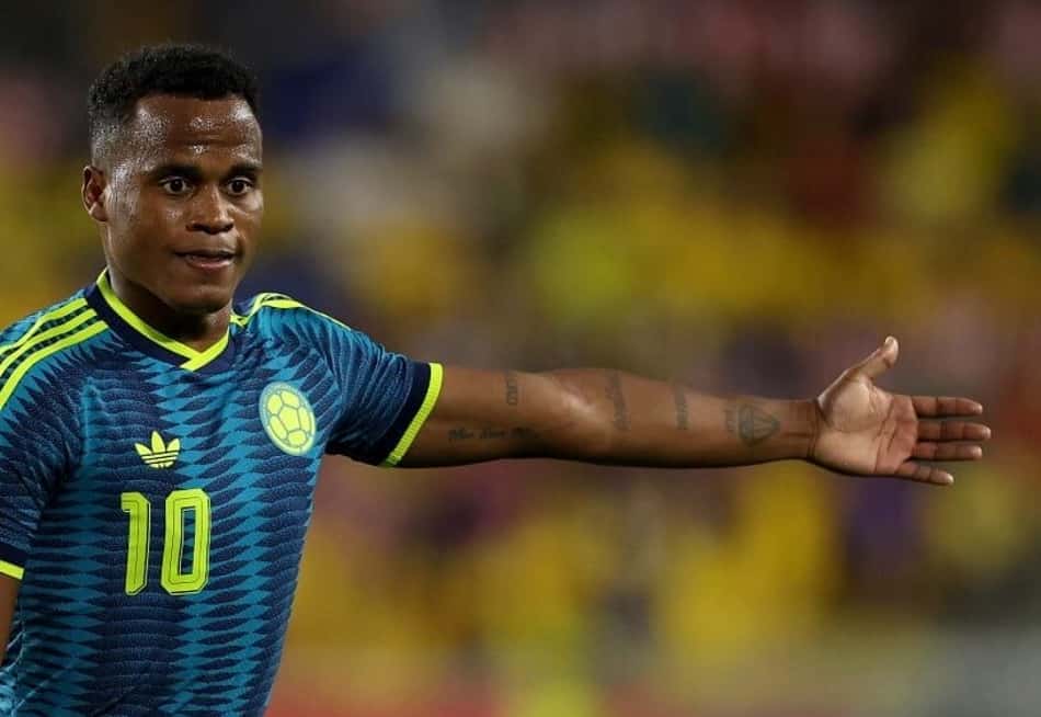 John Arias na derrota da colômbia para o Paraguai