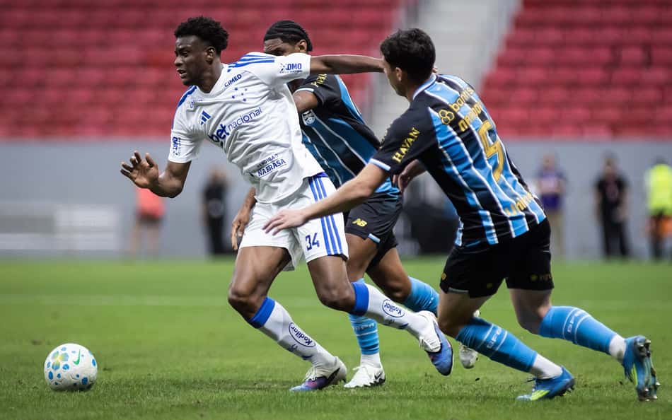 Jonathan Jesus contra o Grêmio