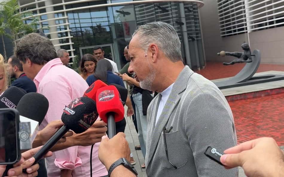 José Boto, diretor do Flamengo, se posicionou sobre bets e estrangeiros em conversa com a imprensa no Ninho do Urubu