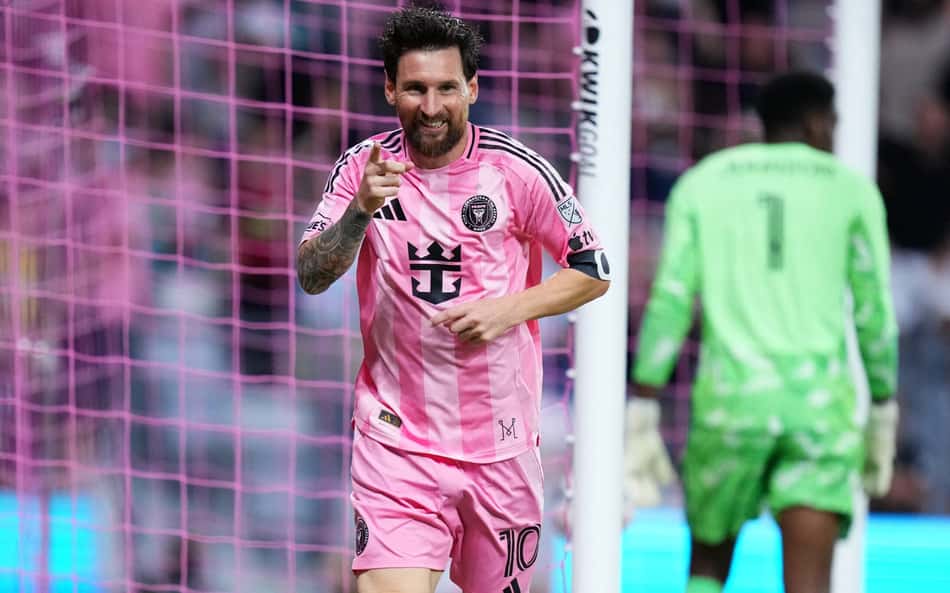 Messi marca duas vezes em vitória do Inter Miami após despedida; veja