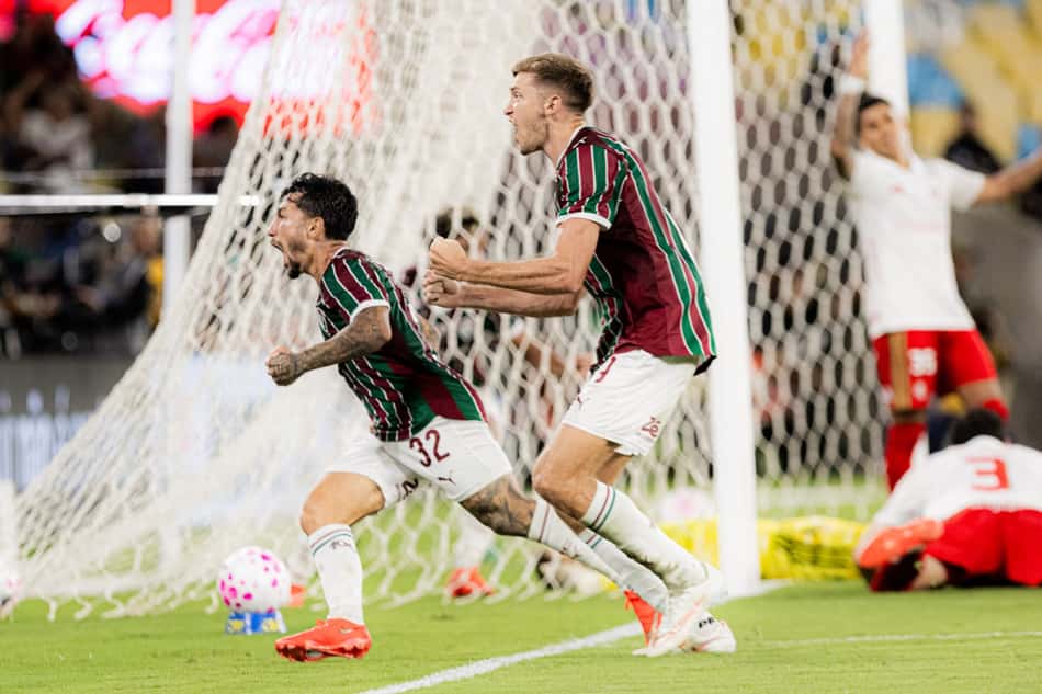 Lucho Acosta comemora gol do Fluminense