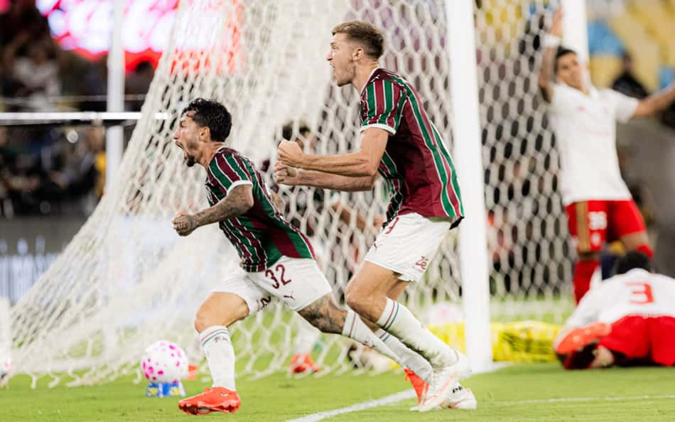 Lucho Acosta comemora gol do Fluminense
