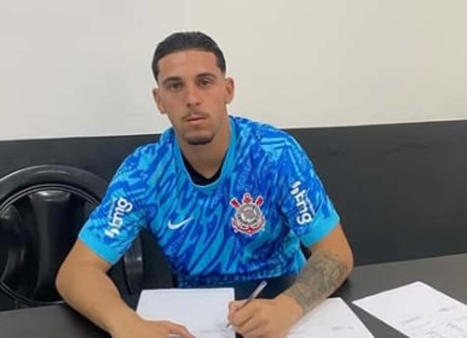 Luis Paulo assina contrato