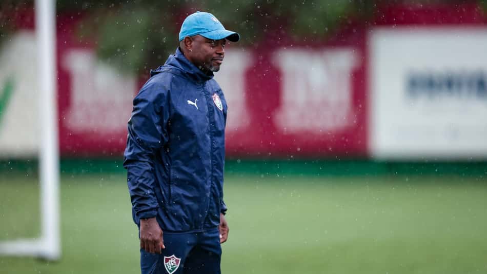 Marcão comandou treino
