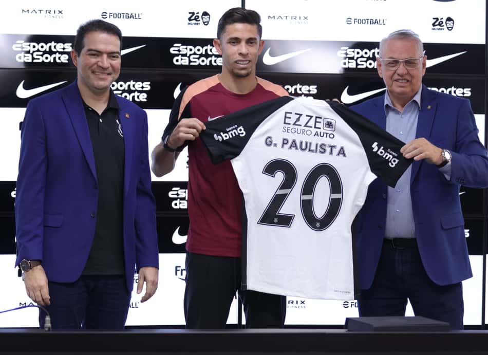 Marcelo Paz, Gabriel Paulista e Osmar Stabile durante coletiva