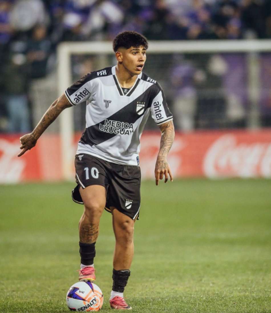 Mateo Peralta, de 20 anos, é promessa uruguaia do Danubio