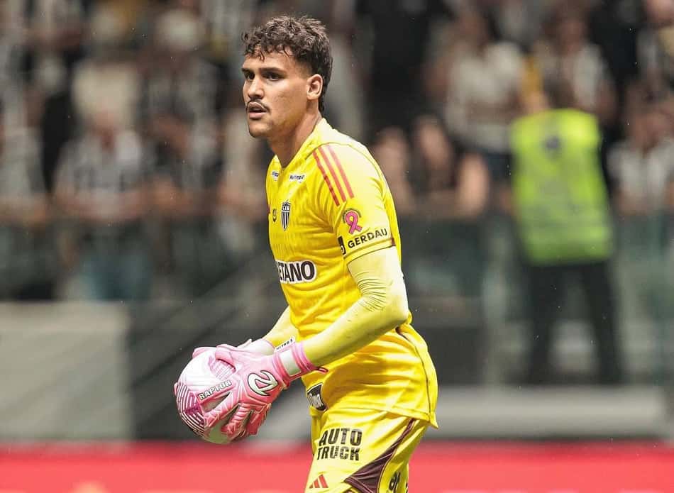 Matheus Mendes pelo Atlético (Foto: Pedro Souza / Atlético)