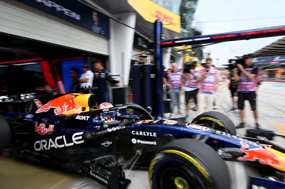 Max Verstappen, da Red Bull, no GP da Bahrein na Malásia (Foto: Jade Gao / AFP)