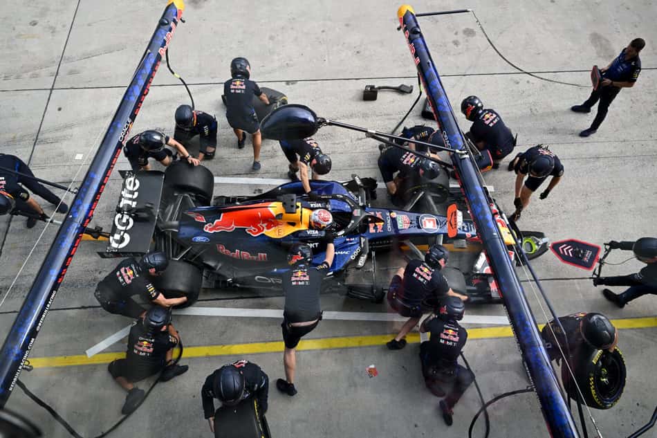 Max Verstappen, da Red Bull, no GP da Bahrein na Malásia (Foto: Jade Gao / AFP)