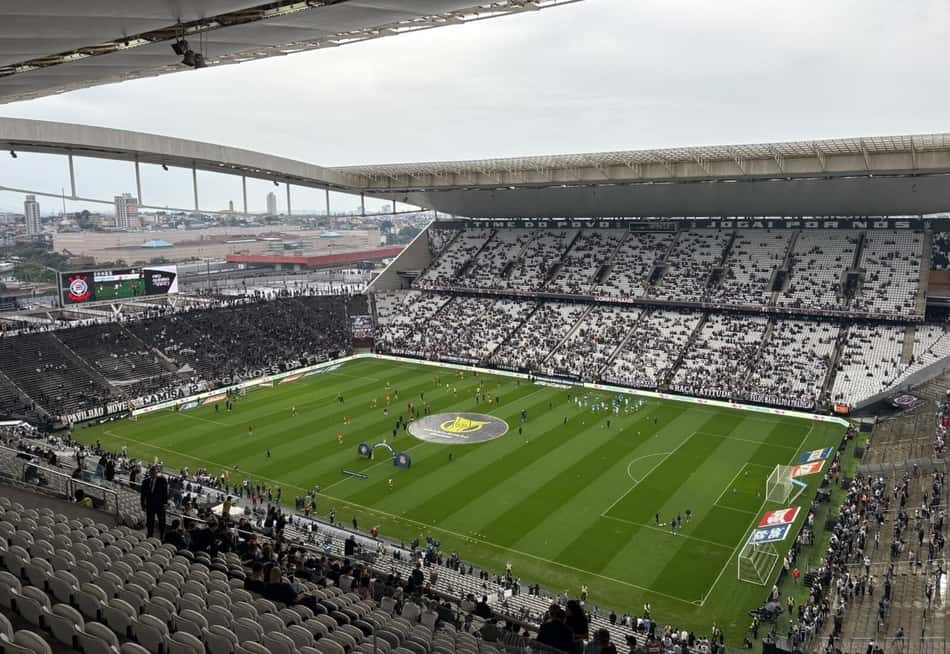 Corinthians x Vitória: onde assistir, horário e escalações