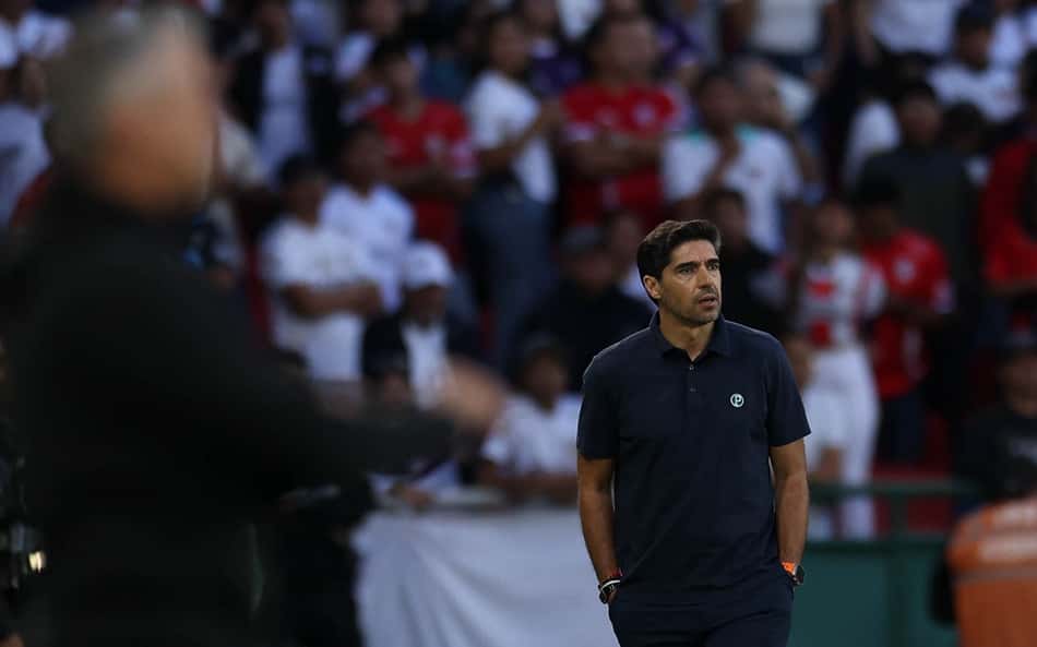 O técnico Abel Ferreira na vitória do Palmeiras sobre a LDU
