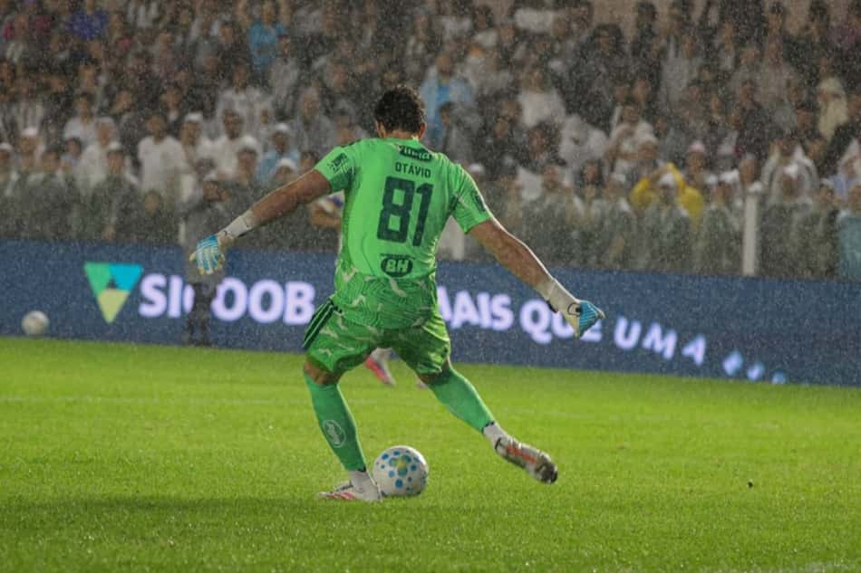 Otávio em ação pelo Cruzeiro (Foto: Reiginaldo Ribeiro/AtoPress/Folhapress)