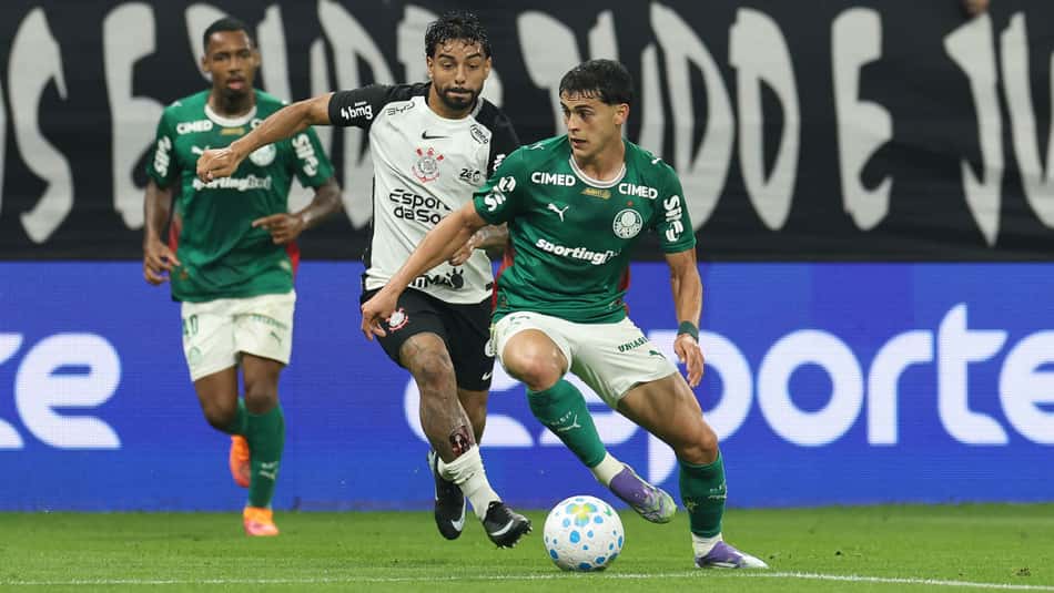 Palmeiras x Corinthians, clássico acontece neste domingo (11).