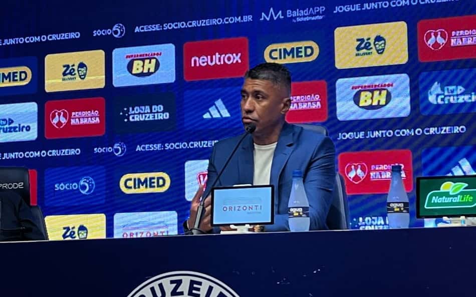 Paulinho no Cruzeiro apresentação