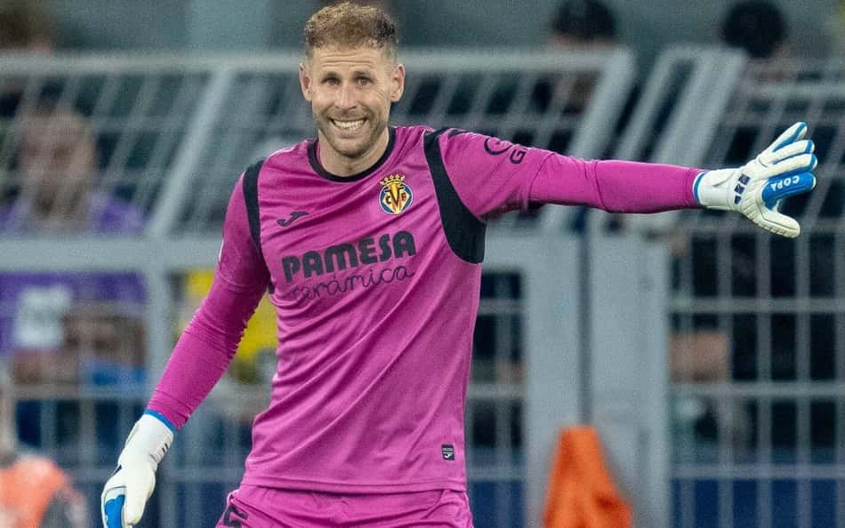 Peter Gulacsi em ação pelo Villarreal