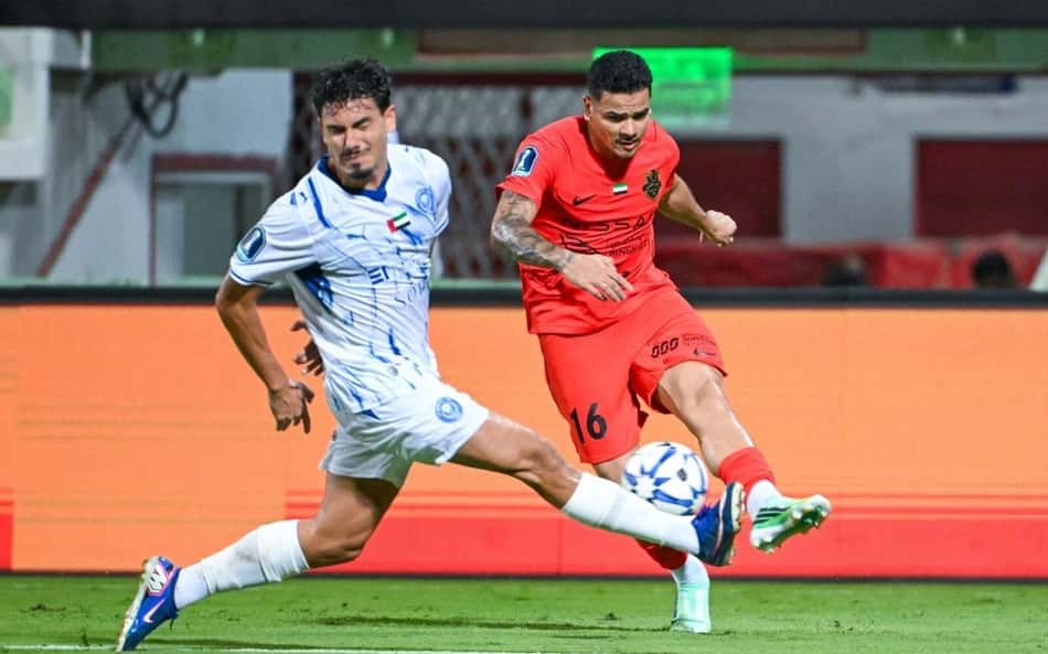 Rikelme celebra classificação do Shabab Al Ahli em clássico e projeta sequência da temporada