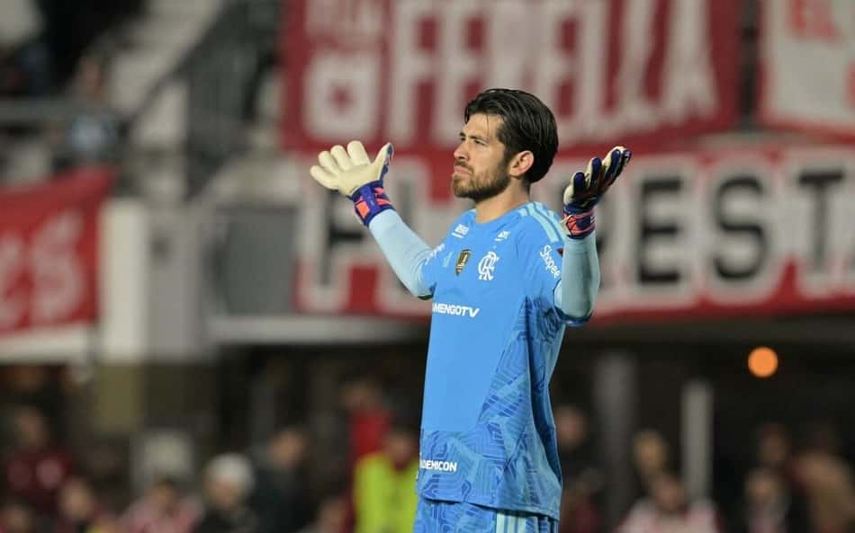 Rossi em ação durante Flamengo e Estudiantes, pela Libertadores
