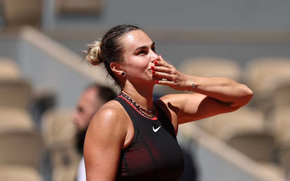 Sabalenka supera Neymar e Messi em conquista de prêmio