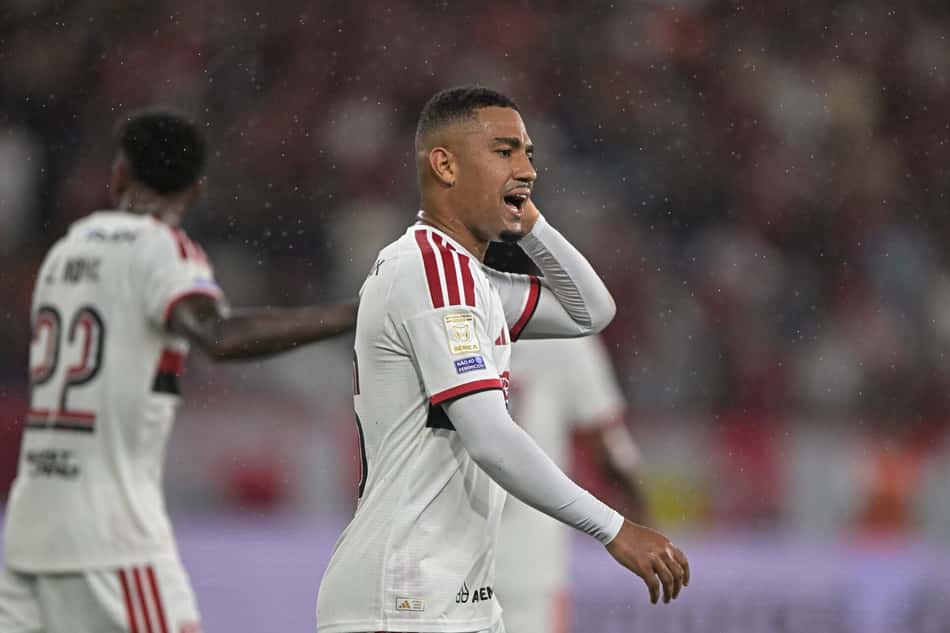 Samuel Lino em Flamengo x Vasco