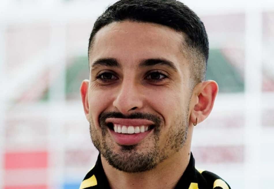 Santi Rodríguez com cachecol do Columbus Crew